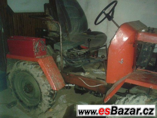 Malotraktor domaci vyroby 4x4 (2,5m x 1,4m) – fotografie 1