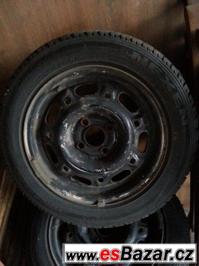 Prodam Plechace se zimnim Pneu Nexen Winguard 185/55 R14 – fotografie 2