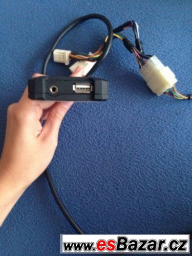 USB Adapte Toyota Avensis II – fotografie 1