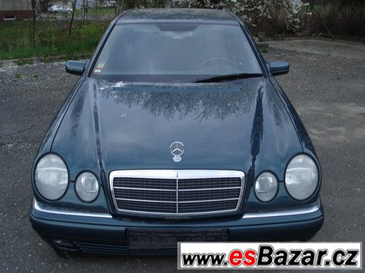 Mercedes Benz E 230 W210 – fotografie 1