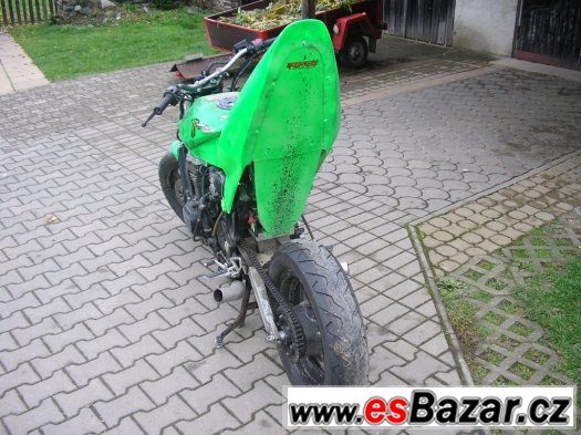 Prodám díly na KAWASAKI GPX 600 A Rok 1994 stunt riding – fotografie 2