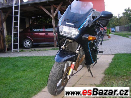Prodám nahrádní díly na SUZUKI GSX 1100 F Rok 1995 – fotografie 1