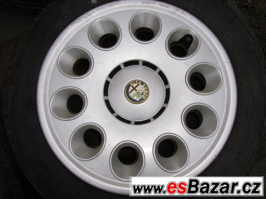 Prodám kola na ALFA ROMEO 15tky obuté na zimních gumách – fotografie 3