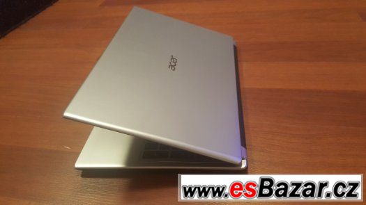 Acer Aspire V5-571 Silver – fotografie 4