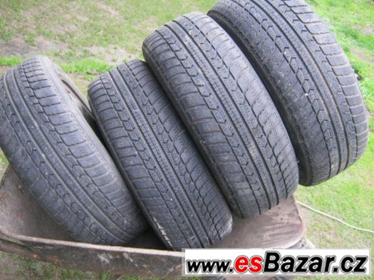 Zimní pneu na discích 185/60 R14 – fotografie 1