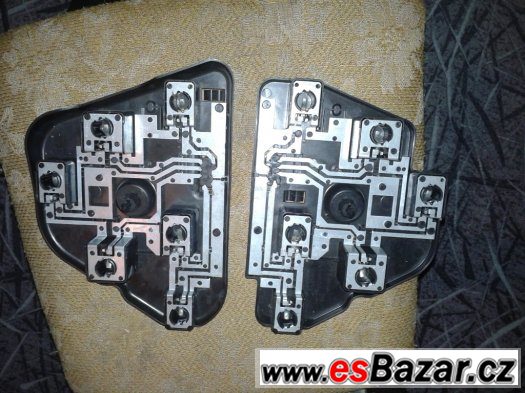 panel zadních koncových světel bmw e39 – fotografie 3