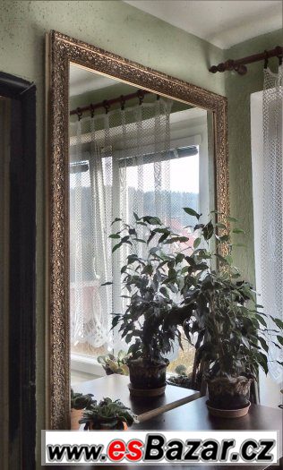 Zrcadlo velké, elegantní se zdobeným rámem – fotografie 1