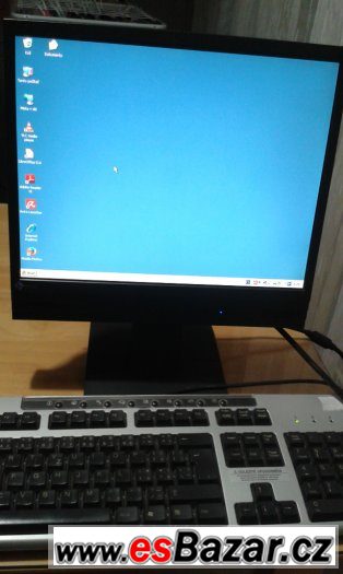 PC Comfor s LCD 15“, Win XP, klávesnice, kabely, hry a SW – fotografie 4