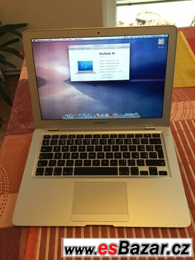 Macbook Air 13" – fotografie 1