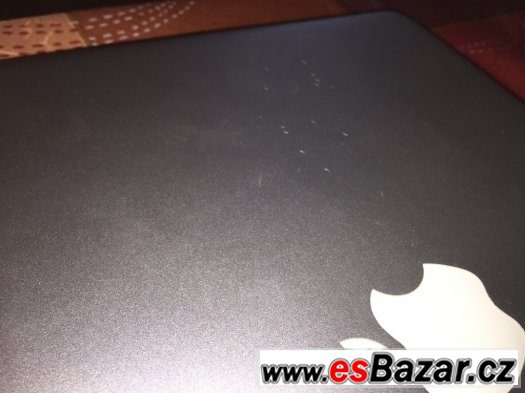Macbook Air 13" – fotografie 5