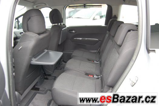 Peugeot 5008  2,0 HDi  110 kW – fotografie 4