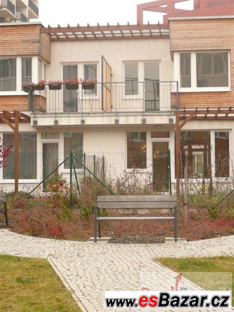 Pronájem atypického bytu 4+1/3x balkon, 100m2, – fotografie 2