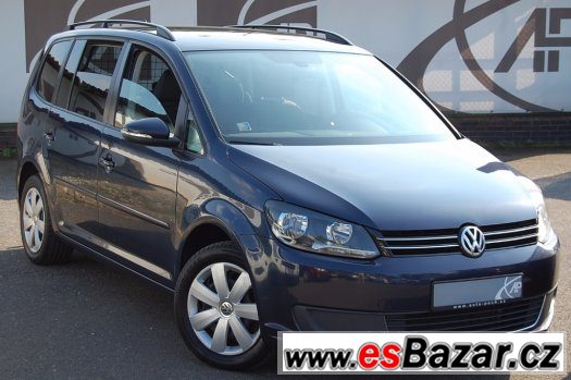 Volkswagen Touran 2.0 TDi DSG – fotografie 2