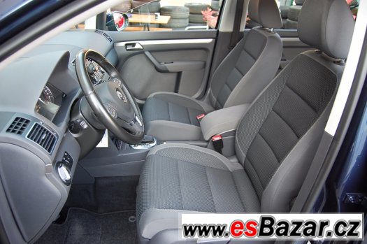 Volkswagen Touran 2.0 TDi DSG – fotografie 3