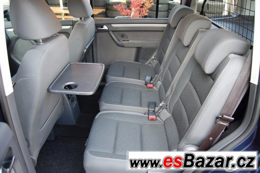 Volkswagen Touran 2.0 TDi DSG – fotografie 4