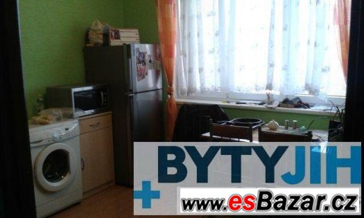 Byt 1+1, 46 m2, ul Výškovická – fotografie 1