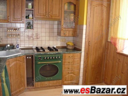 Prodej bytu 3+1, 72 m2 + lodžie, DB, Jaroměř – ul. Rybálkova – fotografie 1