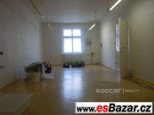 Pronájem kanceláří 98 m2, Hradec Králové - centrum. – fotografie 1