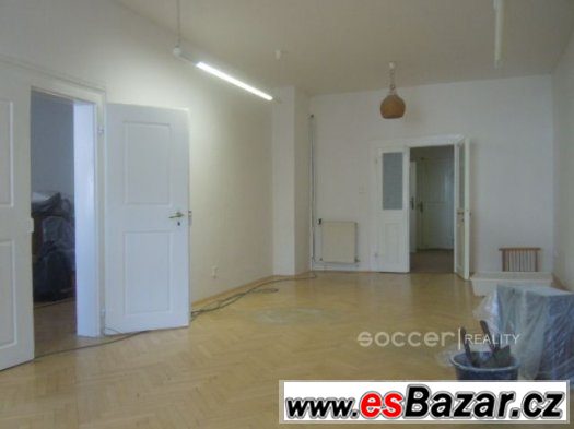 Pronájem kanceláří 98 m2, Hradec Králové - centrum. – fotografie 2