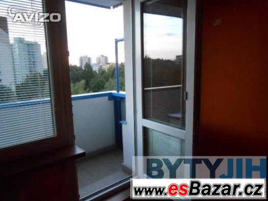 Prodáme velmi hezký družstevní byt 1+1 s balkonem, 41 m2 v O – fotografie 1