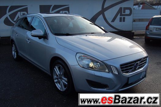 Volvo V60 D3 120 kW,  Summum – fotografie 2