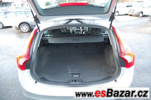 Volvo V60 D3 120 kW,  Summum – fotografie 5
