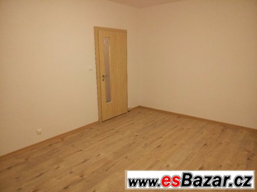 Pronajmu byt 1+1 v Otrokovicích – fotografie 3