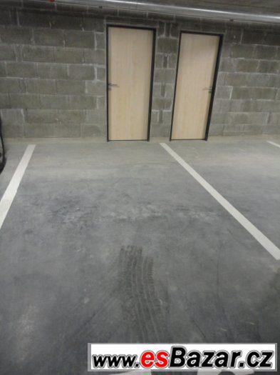 Pronájem 2x parkovací stání, ul. Pastviny, Komín, 20 m2, skl – fotografie 1