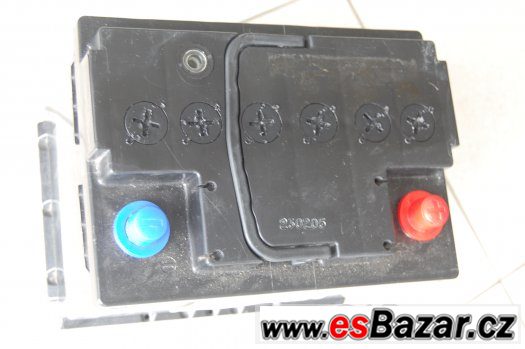 Baterie FIAMM 12V, 640A, vhodná pro menší auto, dobrá – fotografie 3