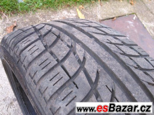 Pirelli P700 205/40 ZR 17 – fotografie 2