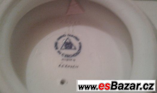 Prodám sošku z porcelánu a keramiky s motivem ptáčka – fotografie 4