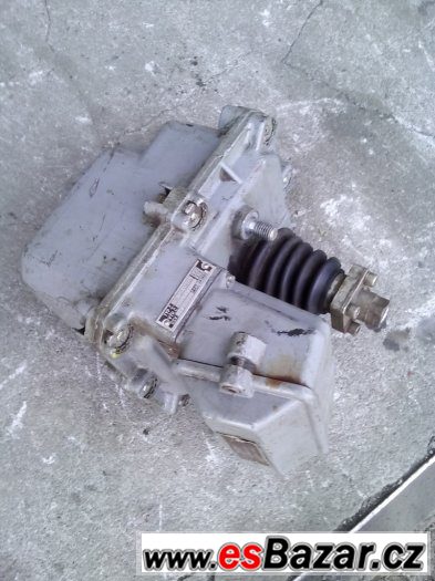 servomotor vhodný na gril – fotografie 1