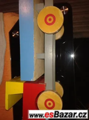 Prodám dřevěné auto Tofa cca 50cm