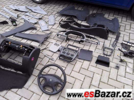 Citroën Xsara 1,8 r.v.98 - Náhradní díly – fotografie 2