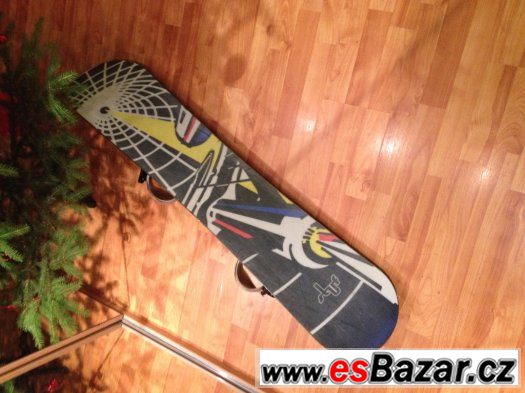 Prodám značkový snowboard 148 cm, kvalitní, jako nový – fotografie 4