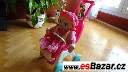 KOČÁREK S PANENKU – fotografie 1