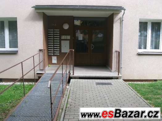 KLATOVY 2+1,OV, pěkný,rekonstr.,Pod Hůrkou,67 m2 – fotografie 2