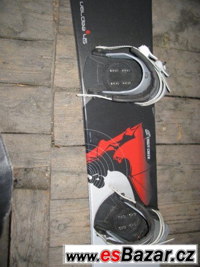 Snowboard značkový, nový – fotografie 1