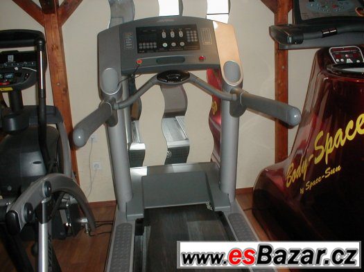 Profi Běžící pás LIFE FITNESS – fotografie 1