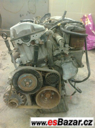 Motor mercedes benz 190, 2.0D – fotografie 1