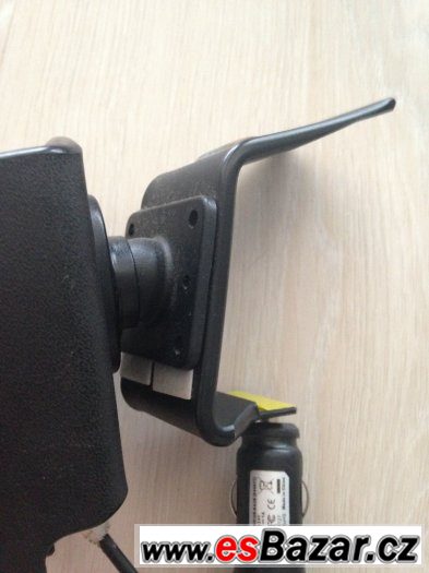 Aktivní držák do auta na Samsung Galaxy S2 – fotografie 3