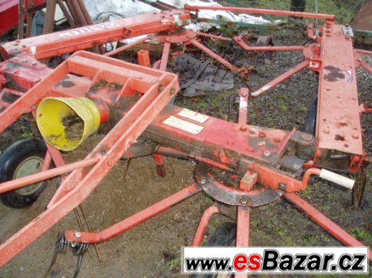 Obracec sena Fella TH520 – fotografie 2