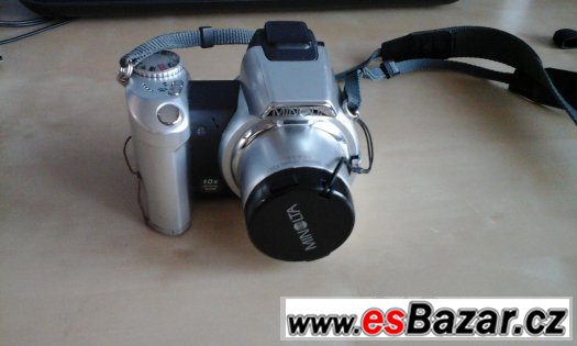 Prodam digitalni zrcadlovku Minolta DImage Z1 – fotografie 1