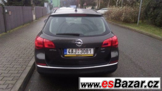 Opel Astra Sport Tourer Enjoy – fotografie 3