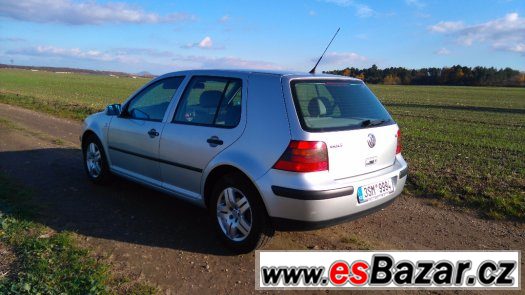 VW Golf 1.6 75KW automat – fotografie 1