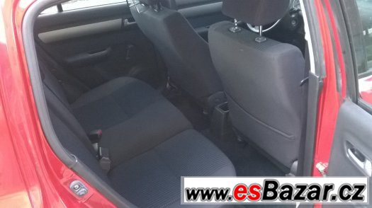 Suzuki Swift 1.3, 68kW, r.v. 2008, najeto 39.000km – fotografie 5