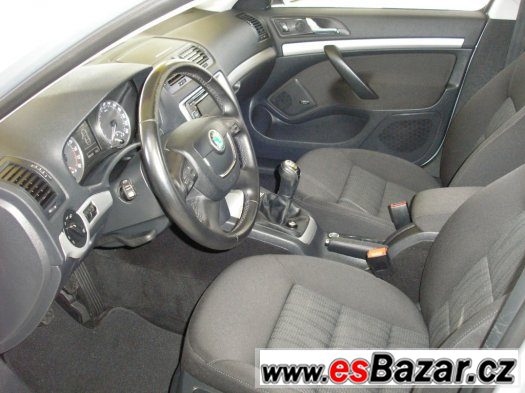 Octavia Kombi 2,0Cr 103kW ELEG. nez.TOP+NAVIGACE – fotografie 4