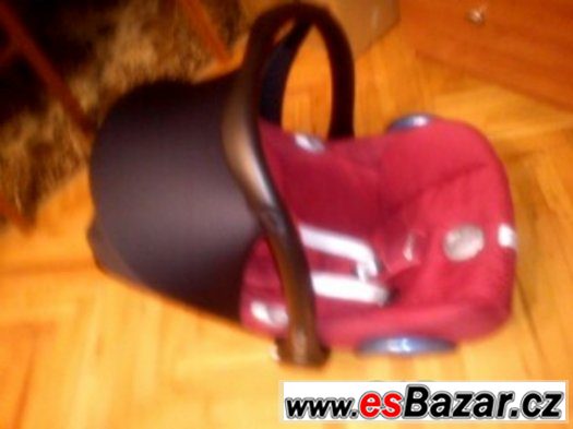 Nabízím autosedačku Maxi Cosi CabrioFix – fotografie 3
