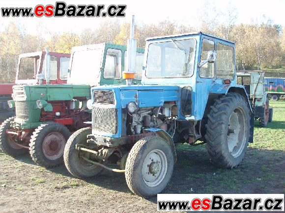 Rumun traktor – fotografie 1