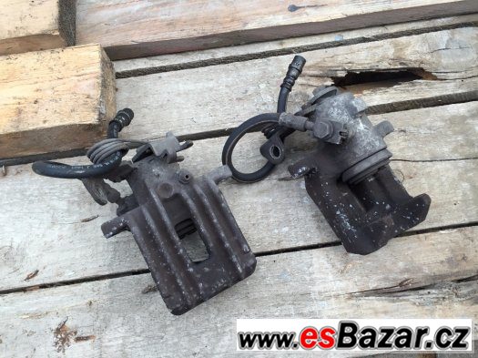 Prodám zadní brzdové třmeny Passat B5/B5,5 – fotografie 1